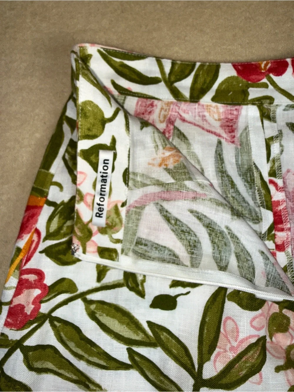 Reformation jonas skirt in Kauai 100% linen Floral Midi Skirt size 2